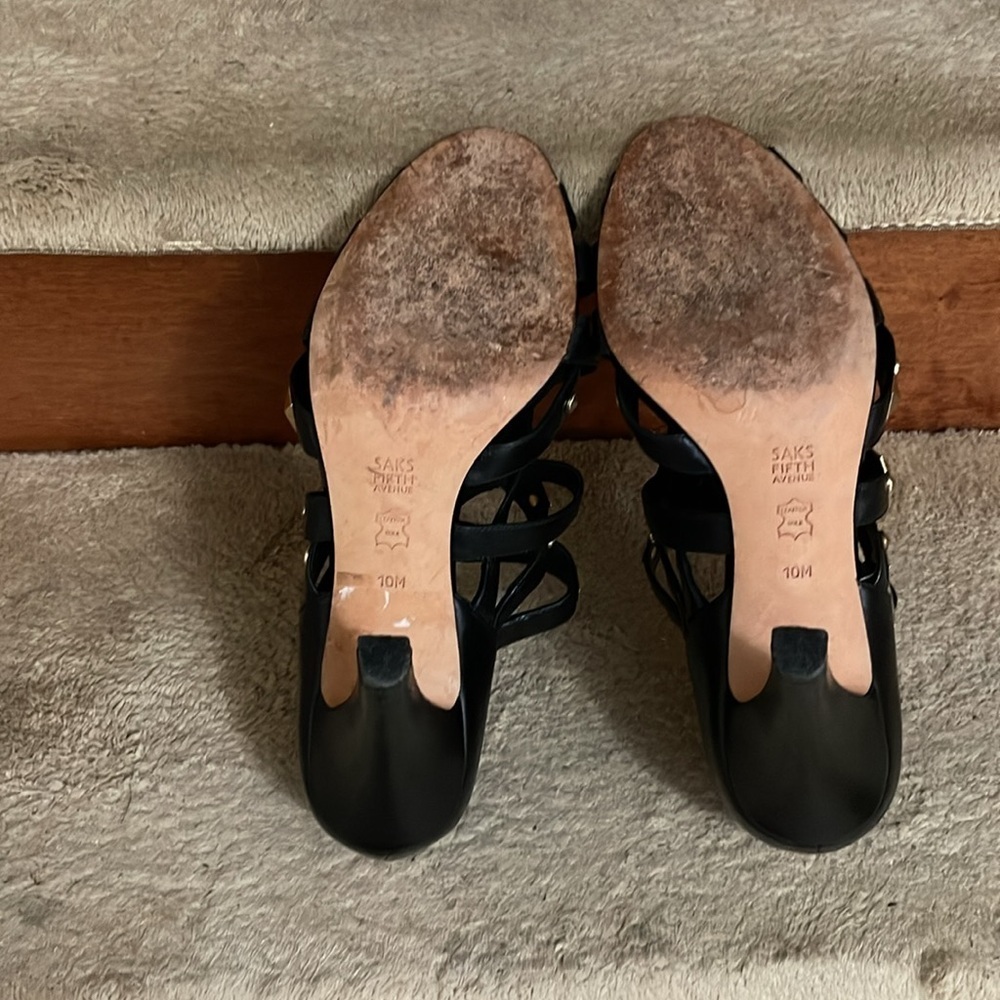 Saks Fifth Avenue Black Heels Gold Accents Women's Size 10M - Picture 9 of 12